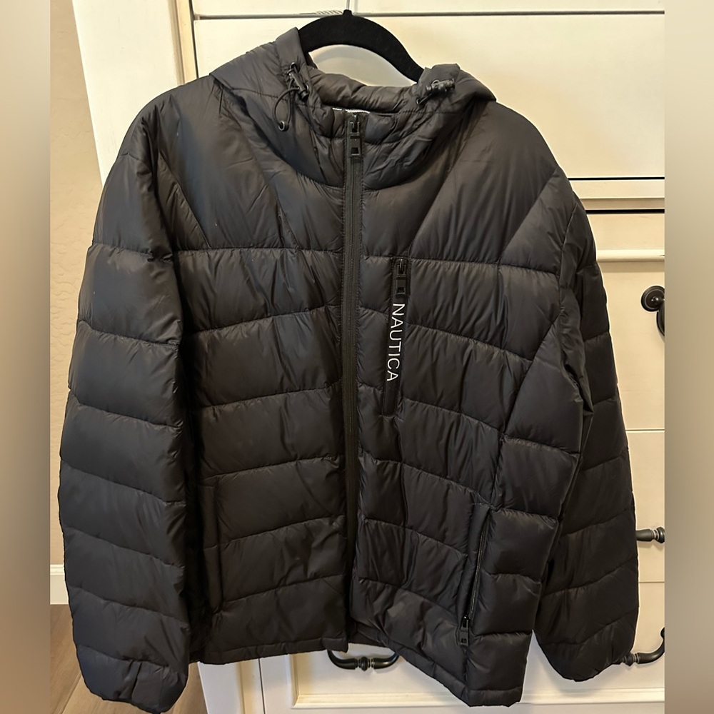 Nautica Lightweight Down Water Resistant Puffer Jacket with Hood Men’s Medium